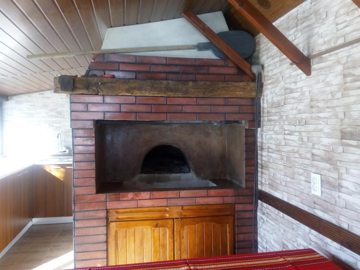 Bolyarski Stan Guest House Veliki Preslav Esterno foto