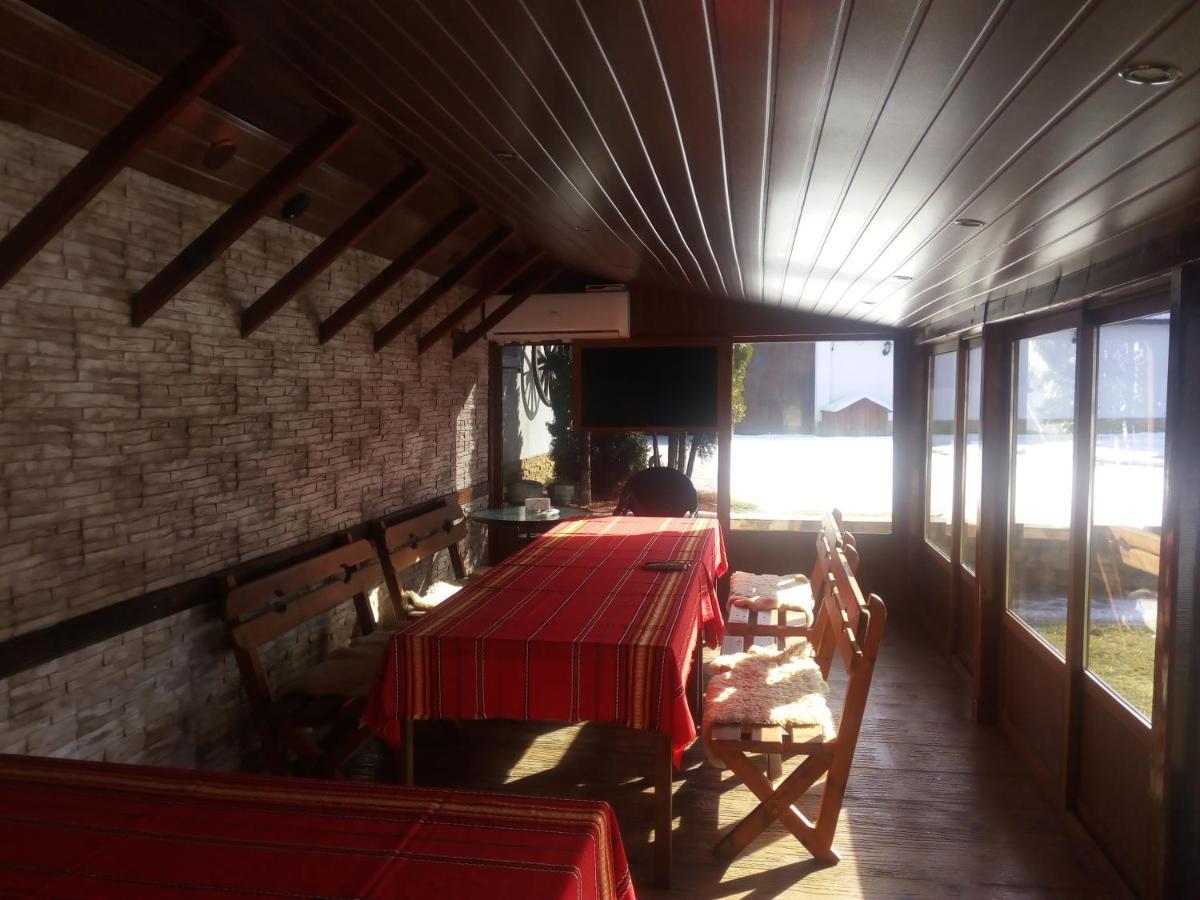 Bolyarski Stan Guest House Veliki Preslav Esterno foto