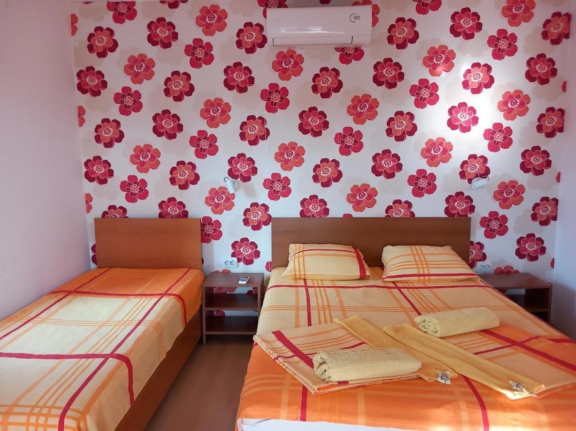 Bolyarski Stan Guest House Veliki Preslav Esterno foto